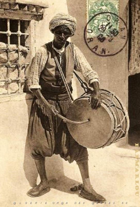 CA a- 250- Village negre.jpg